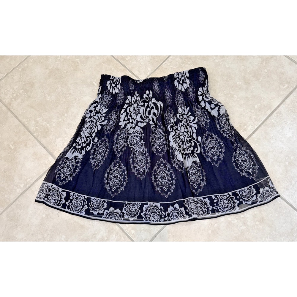 White House Black Market Skirt Chiffon Floral Lined Black White Flowy Fairy Sz M